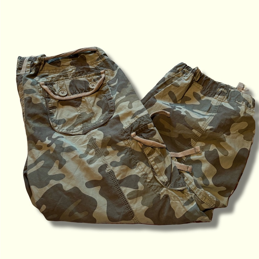 Y2K CAMO CARGO PANTS!! ⭐️
